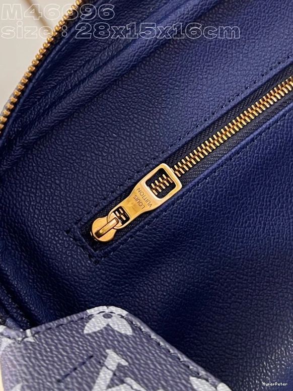 VUITTON TOILET POUCH KIT LOUIS DOPP 0825